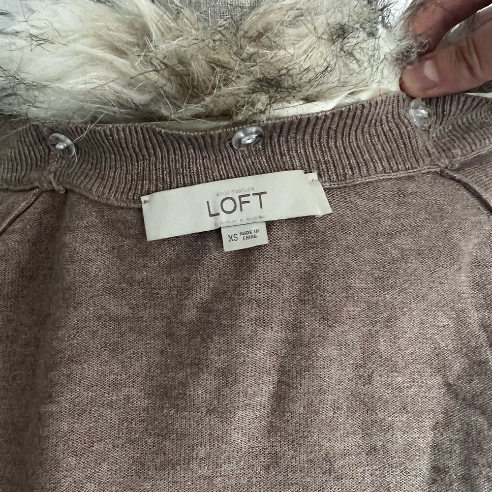 Loft Faux Fur Collar Buttoned Cardigan Size Xsmall - Picture 9 of 9